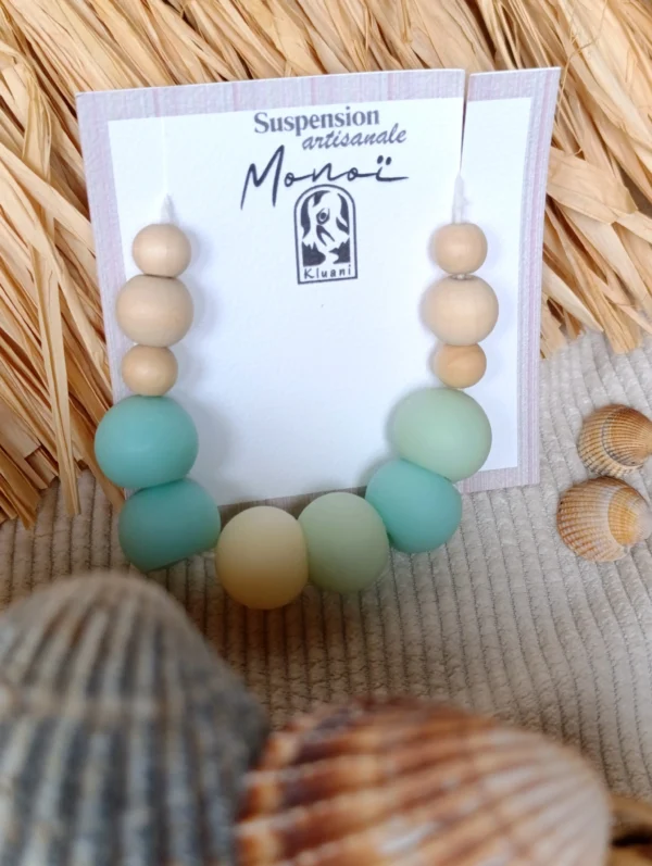 Suspension parfumé artisanale au Monoï (parfum de Grasse) et à la cire végétale d'olive
