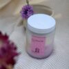 Bougie artisanale La Violette , de Kluani au parfum de Grasse Violette et cire de soja.